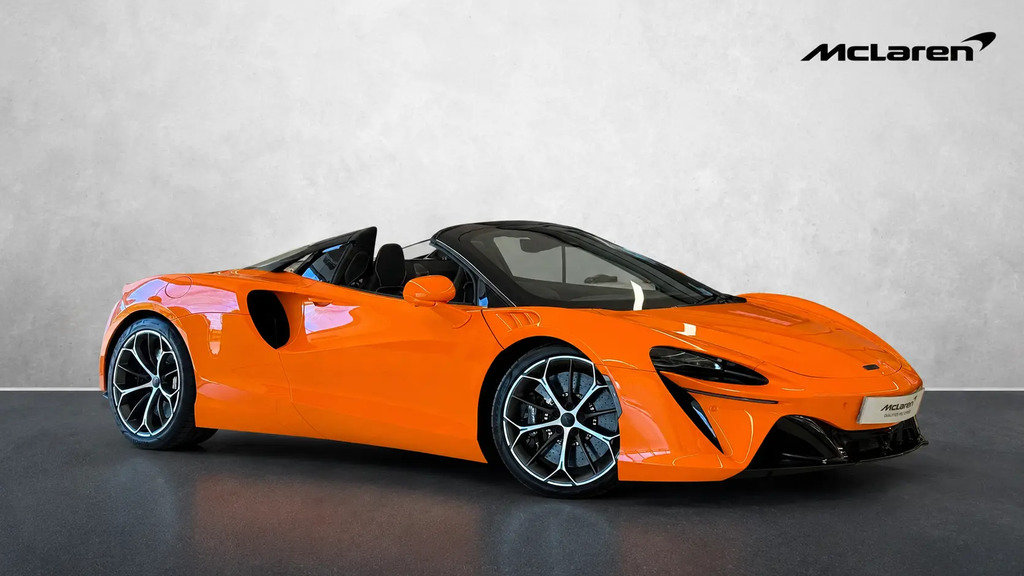 McLaren Artura Spider HF25PZY Orange