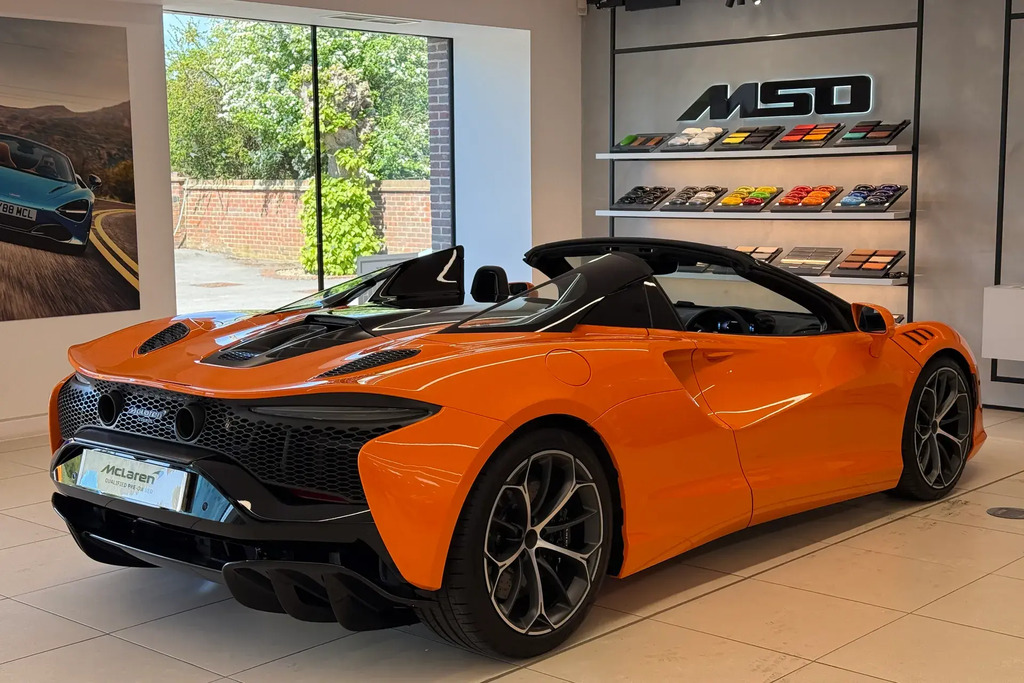 McLaren Artura V6 Phev 700 Ssg RJ25DKK Red #13