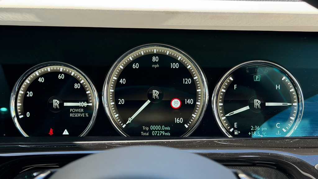 Rolls-Royce Phantom 6.75 V12 Saloon Euro 6 571 Ps Black #35