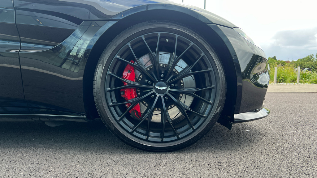 Aston Martin V8 Vantage Roadster Roadster Black #4