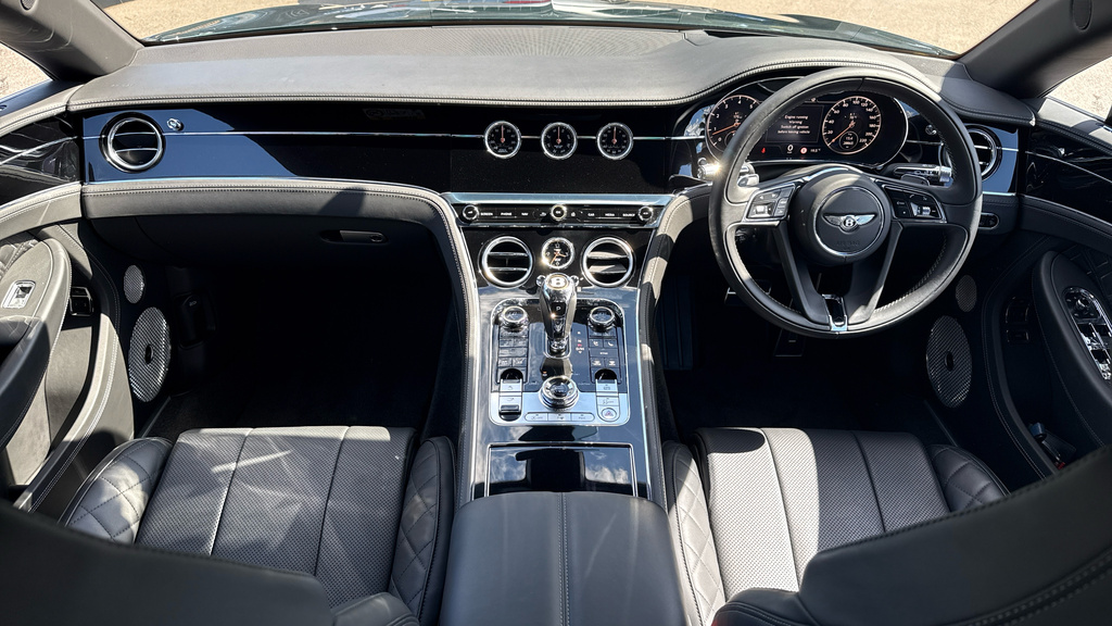 Bentley Continental Gt Coupe DK19VHA Green #4