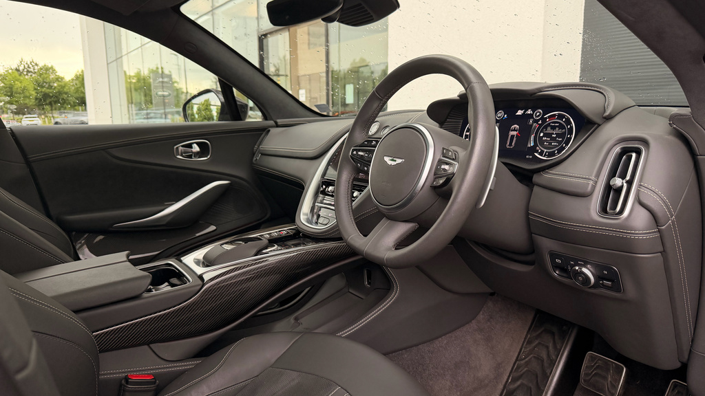Aston Martin DBX 4.0L V8 550 Grey #3