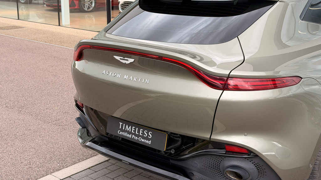 Aston Martin DBX V8 550 Green #8