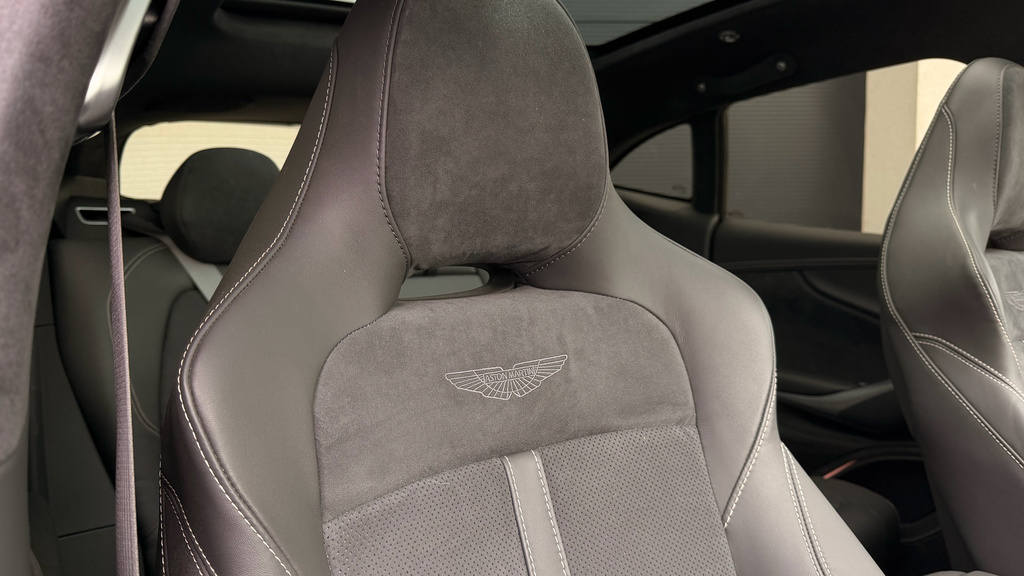 Aston Martin DBX 4.0L V8 550 Grey #5