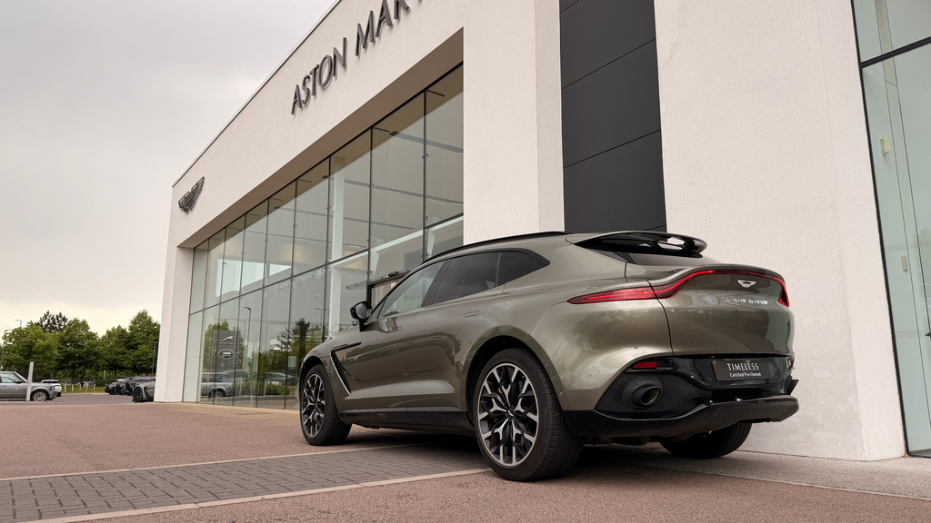 Aston Martin DBX V8 550 Green #50