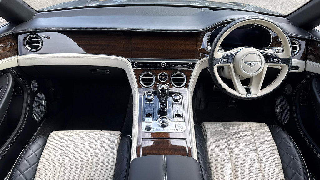 Bentley Continental Gt W12 - City Touring Specification Grey #4