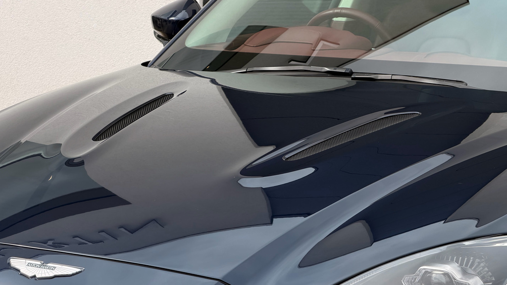 Aston Martin DBX V8 550  #26