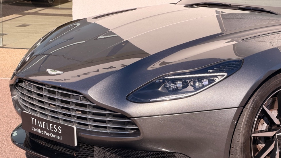 Aston Martin DB11 4.0L V8 Coupe Red #24