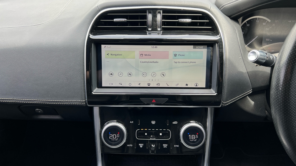 Jaguar XE R-dynamic S White #13