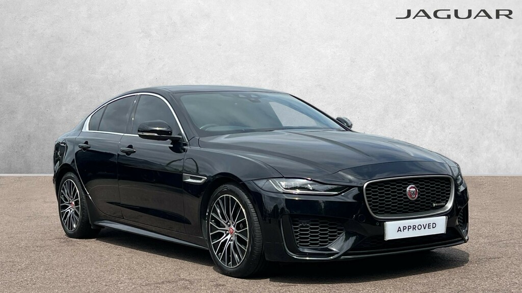 Jaguar XE R-dynamic S Black