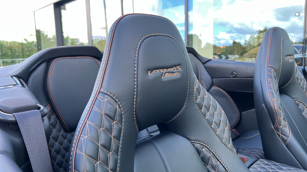Aston Martin Vanquish S Ultimate Volante Black #5
