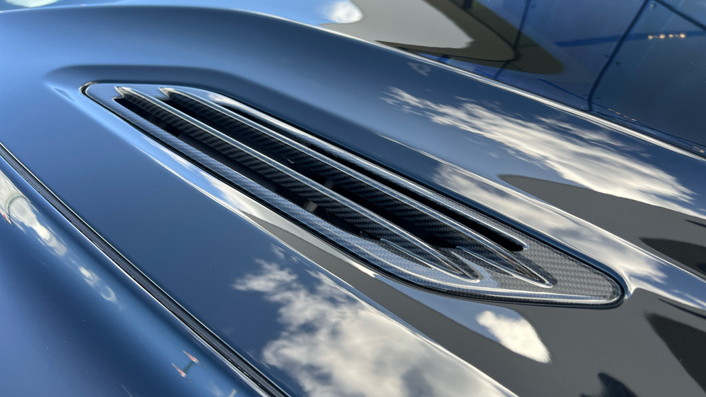 Aston Martin Vanquish V12 Black #16
