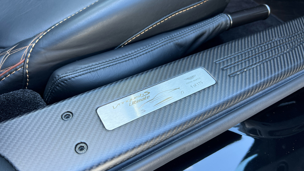 Aston Martin Vanquish V12 Black #24