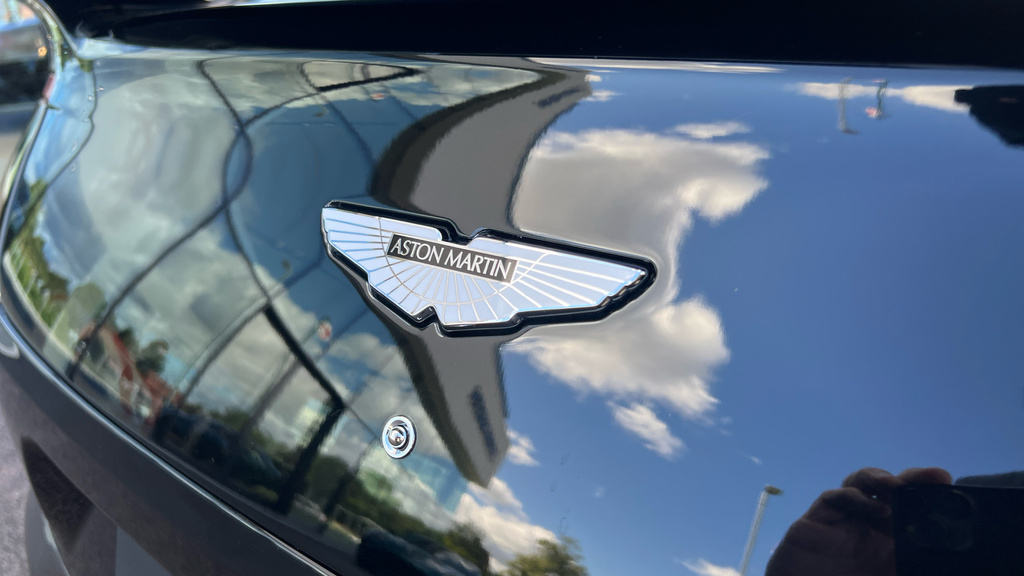 Aston Martin Vanquish V12 Black #15