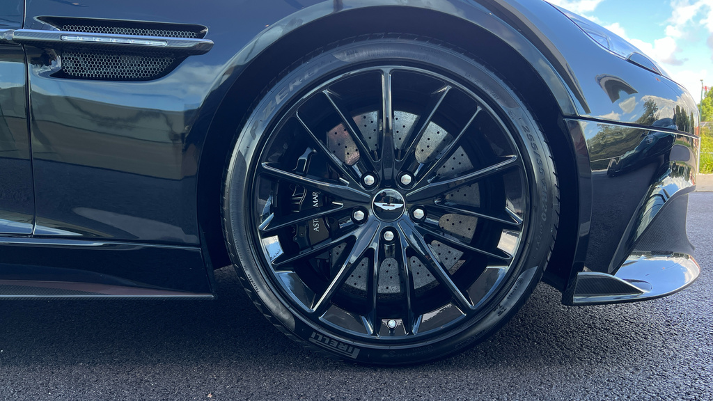Aston Martin Vanquish S Ultimate Volante Black #4