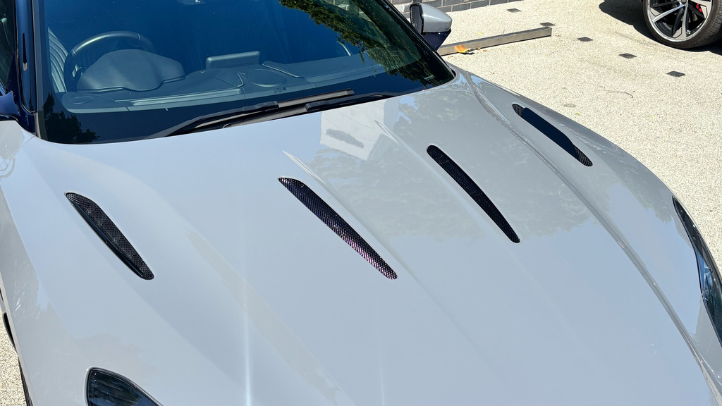 Aston Martin DB11 V8 Silver #16