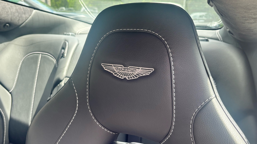 Aston Martin Vanquish 6.0L V12 8-Speed Coupe White #5