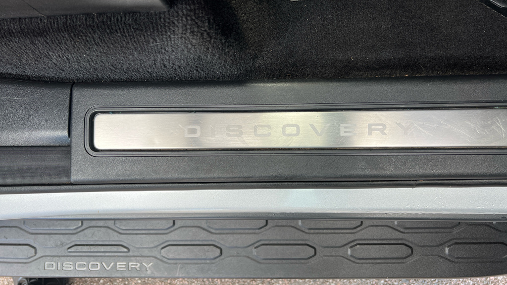 Land Rover Discovery Td4 Se Tech Black #22