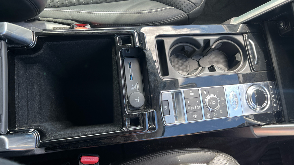 Land Rover Discovery Td4 Se Tech Black #27