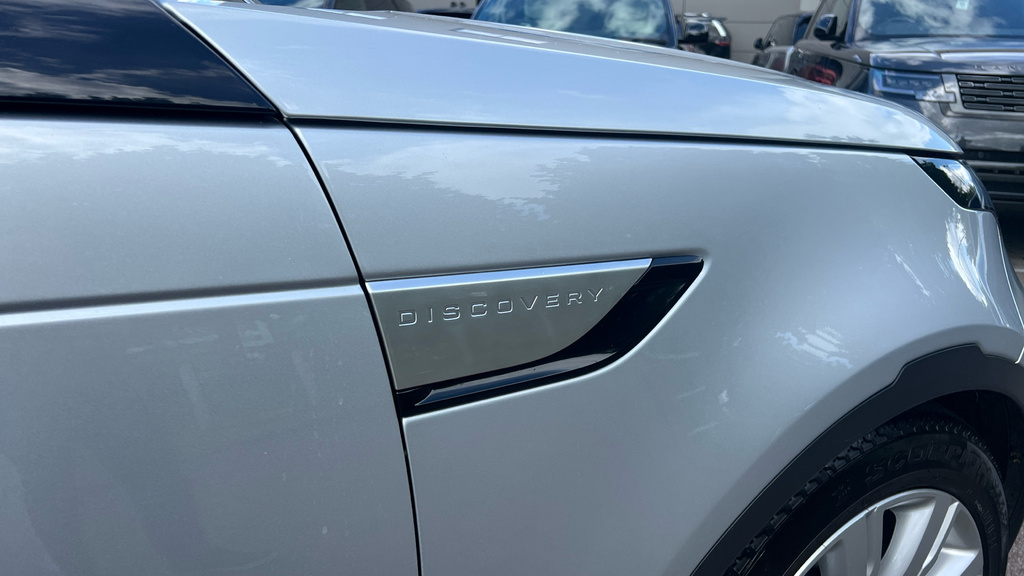Land Rover Discovery Td4 Se Tech Black #20