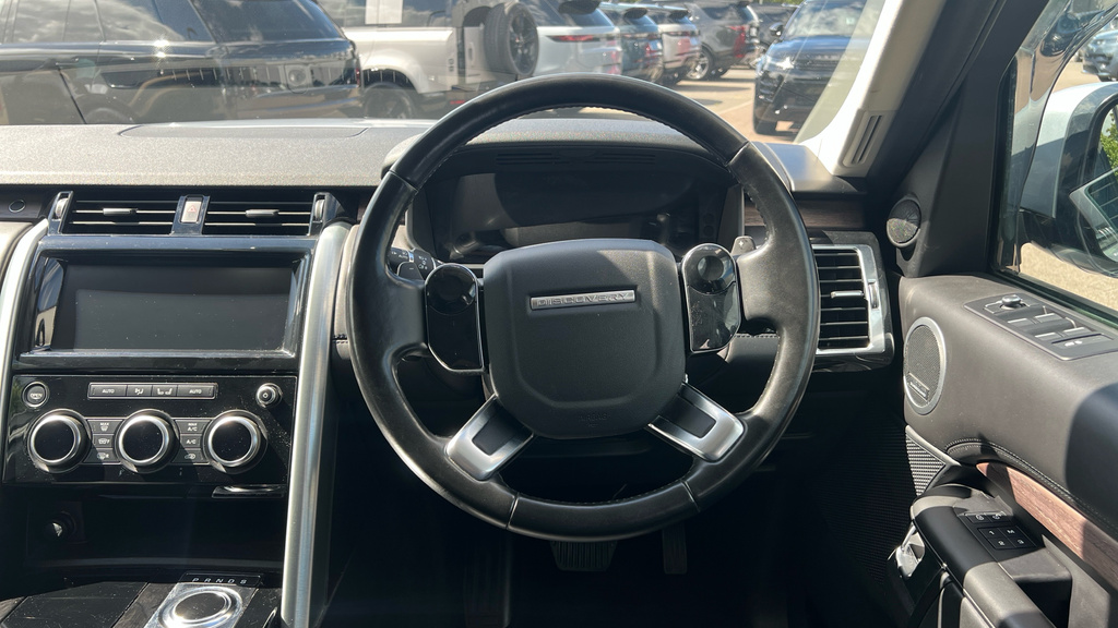Land Rover Discovery Td4 Se Tech Black #15
