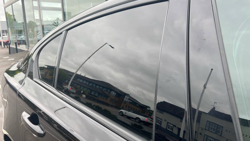 Jaguar XE R-dynamic S Blue #28