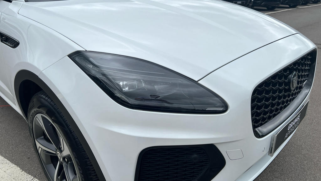 Jaguar E-Pace 1.5 P300e 11.5Kwh R-dynamic Se Black Awd Euro White #17