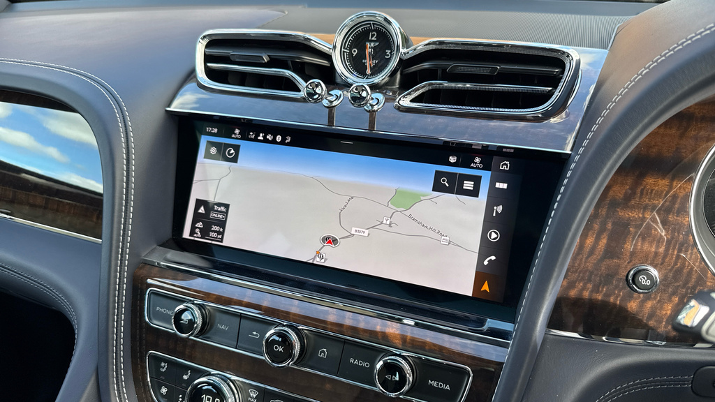 Bentley Bentayga Bentayga V8 Grey #24