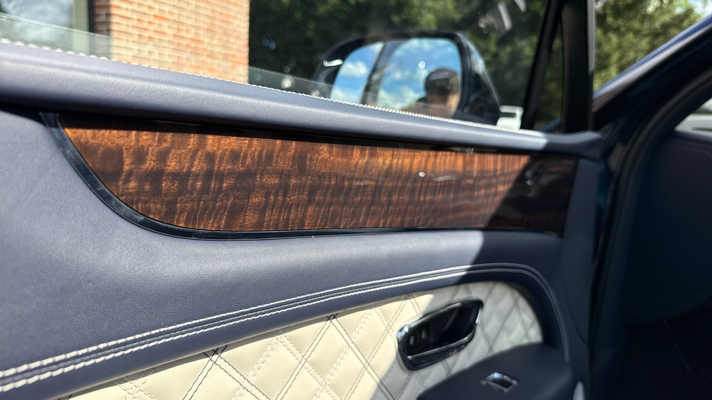 Bentley Bentayga Bentayga V8 Grey #21