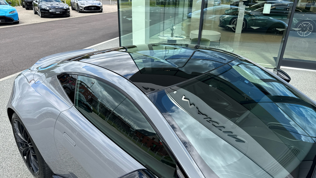 Aston Martin Vantage Sports White #18