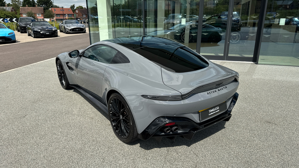 Aston Martin Vantage Sports White #23
