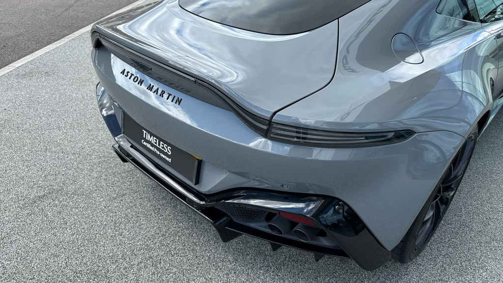 Aston Martin Vantage Sports White #8
