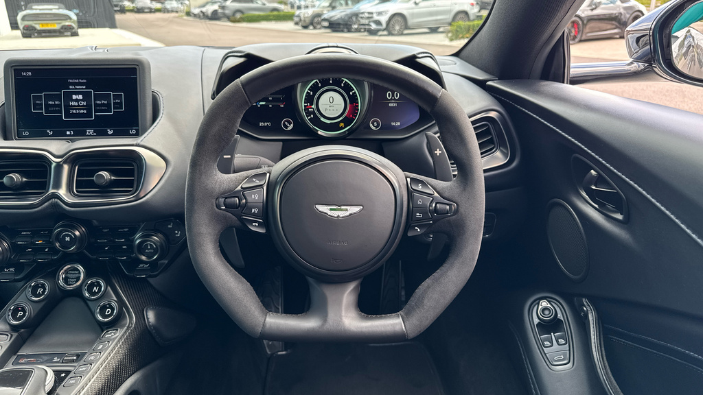 Aston Martin Vantage Sports White #10