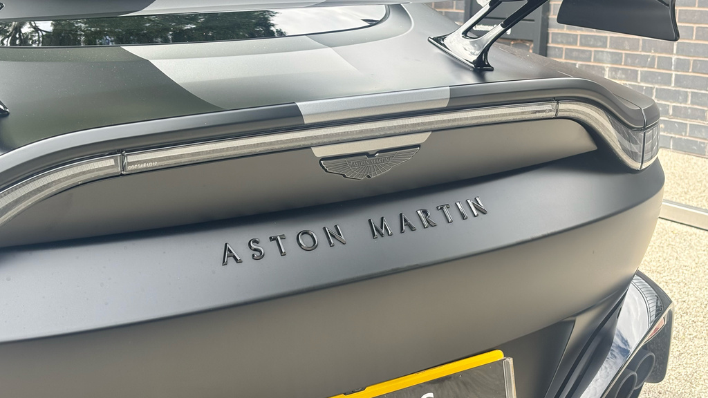 Aston Martin Vantage F1 Edition Zf 8 Speed Black #16