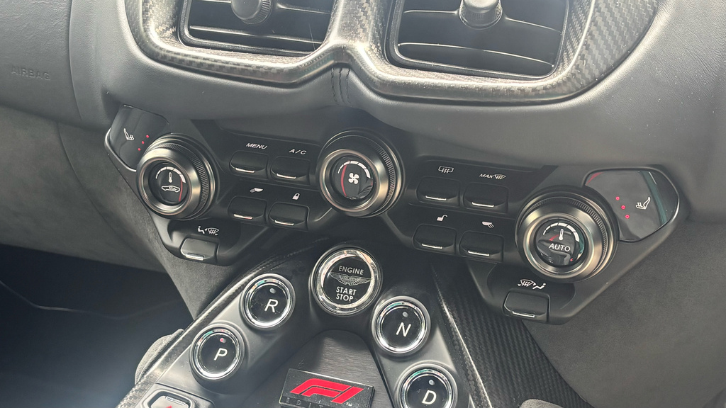 Aston Martin Vantage F1 Edition Zf 8 Speed Black #29