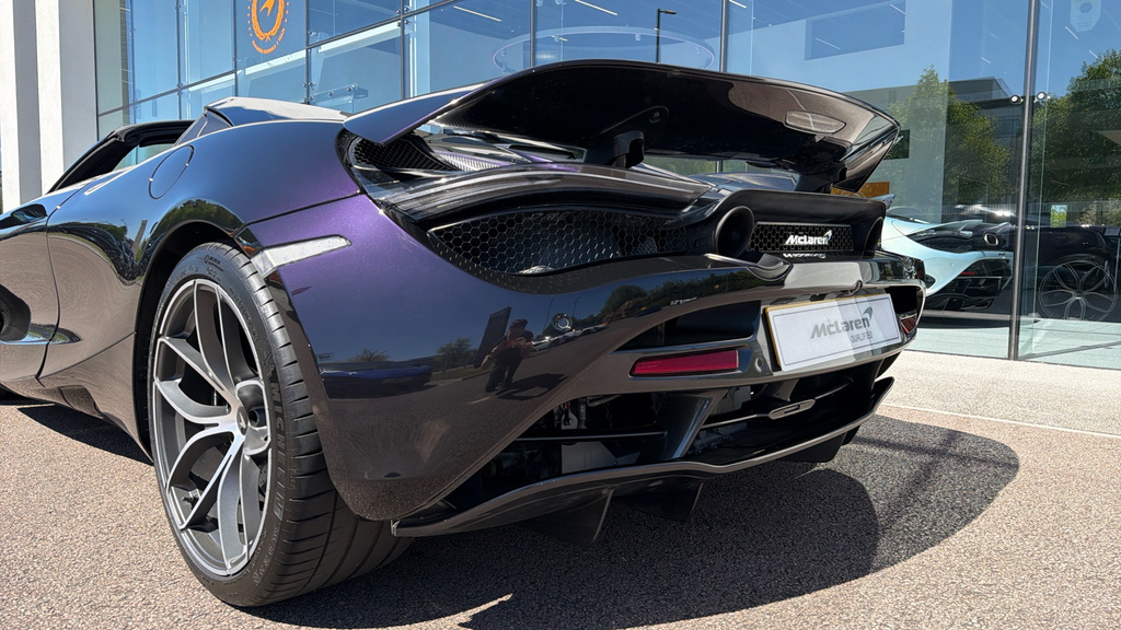 McLaren 720S 720S V8 S-a Blue #13
