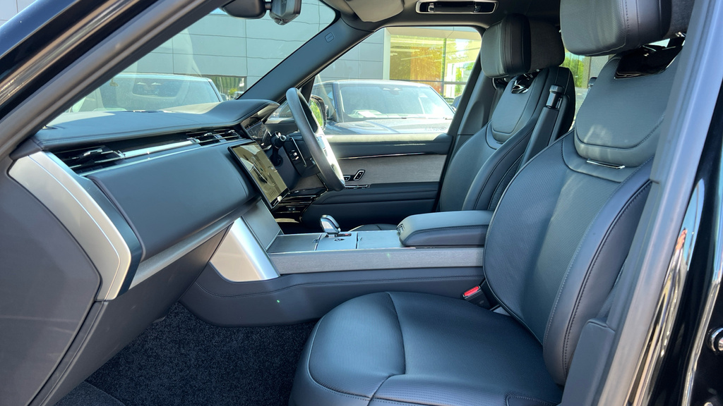 Land Rover Range Rover Sv Black #3