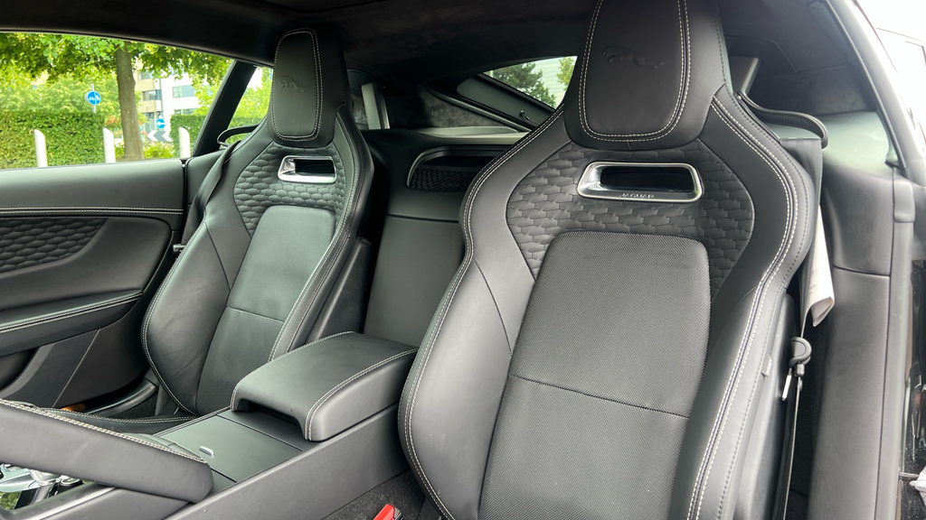 Jaguar F-Type First Edition Black #4
