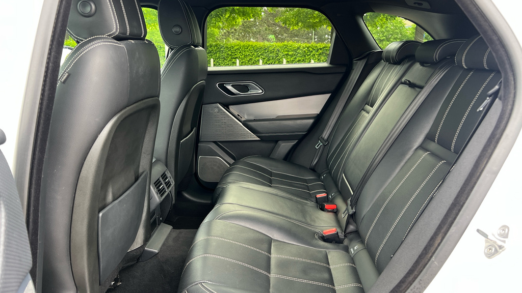 Land Rover Range Rover Velar R-dynamic Se White #4