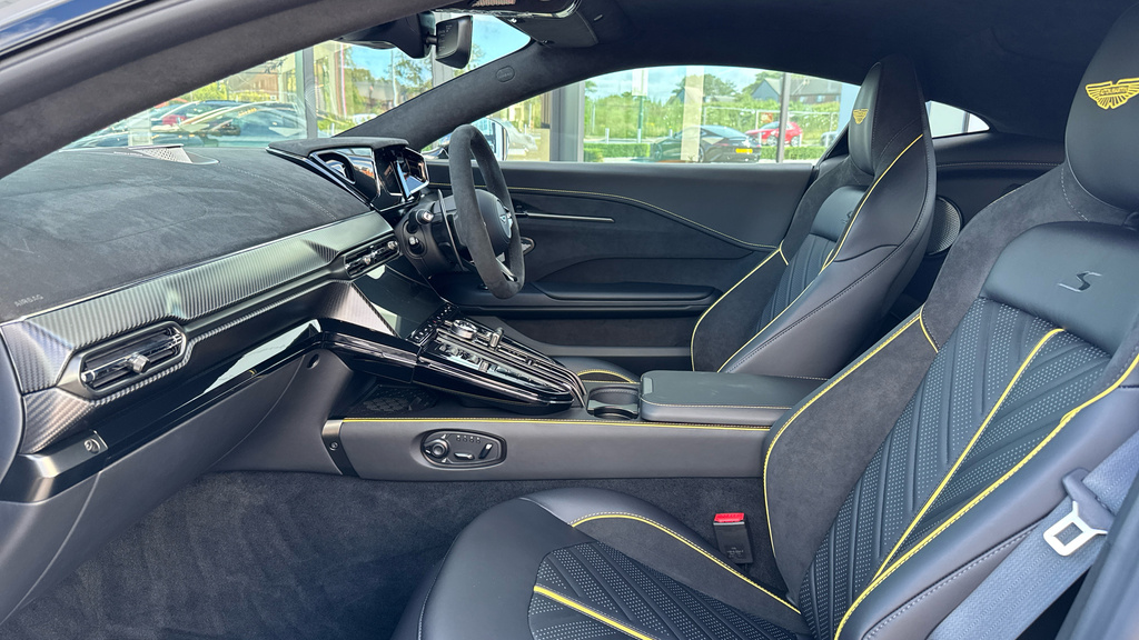 Aston Martin Vantage 4.0L V8 Roadster Green #27
