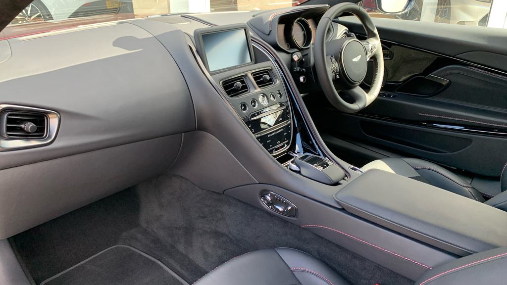 Aston Martin DB11 4.0 V8 Euro 6 Ss 22My Green #25