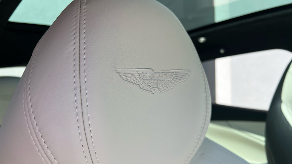 Aston Martin DBX V8 550 Silver #5