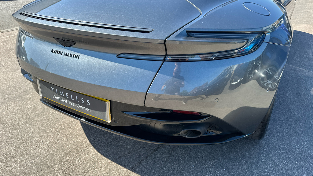 Aston Martin DB11 V8 Volante Touchtronic Black #8