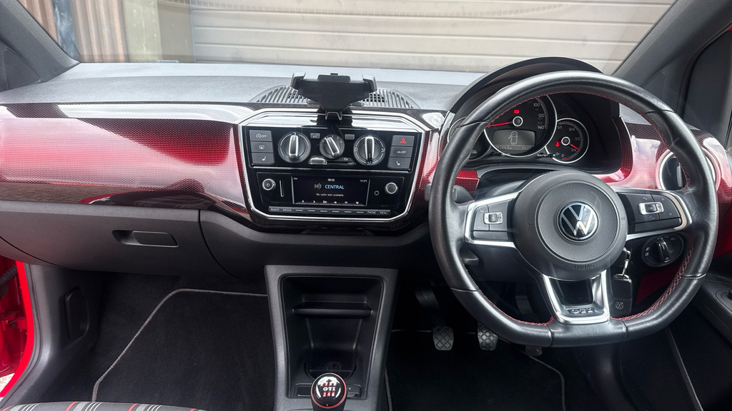 Volkswagen Up 1.0 65Ps Up Red #14