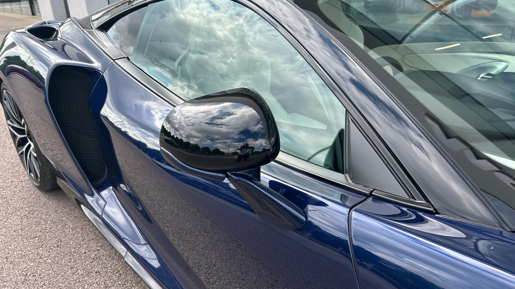 McLaren GT Premium And Practicality Pack Blue #10