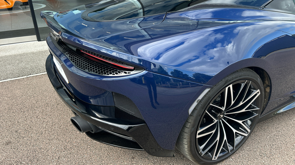 McLaren GT Premium And Practicality Pack Blue #13
