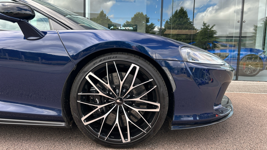 McLaren GT Premium And Practicality Pack Blue #8