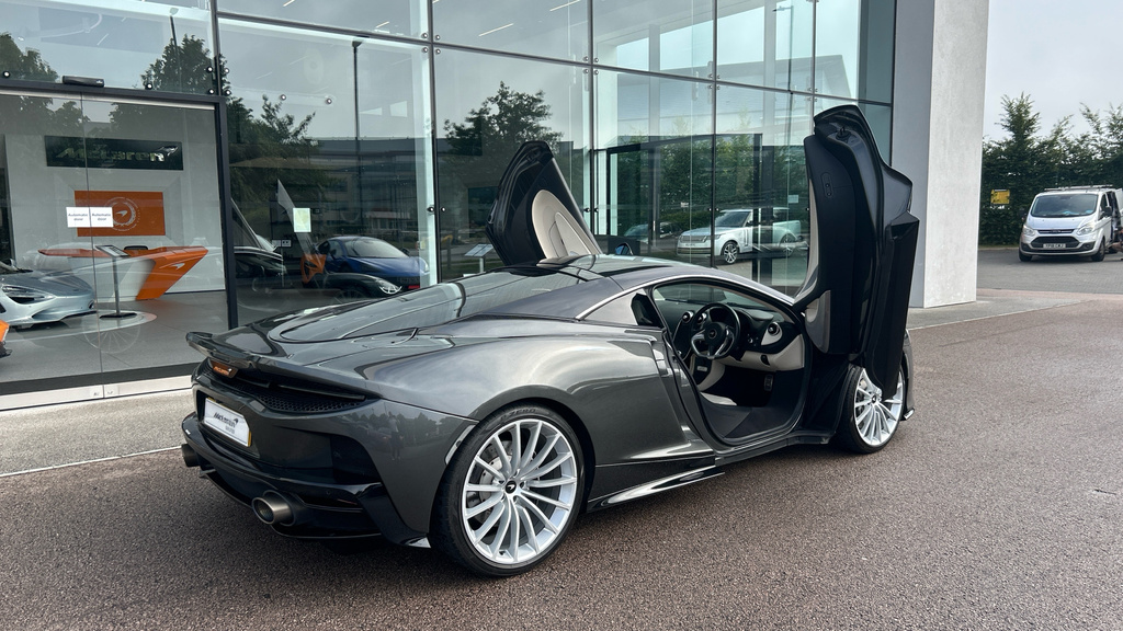 McLaren GT V8 Ssg Black #23