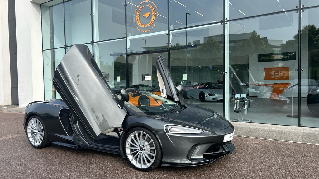 McLaren GT V8 Ssg Black #22