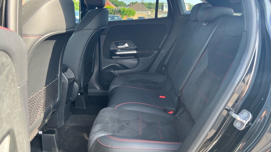 Mercedes-Benz GLA Class Amg Line Executive EX24NKR Black #4